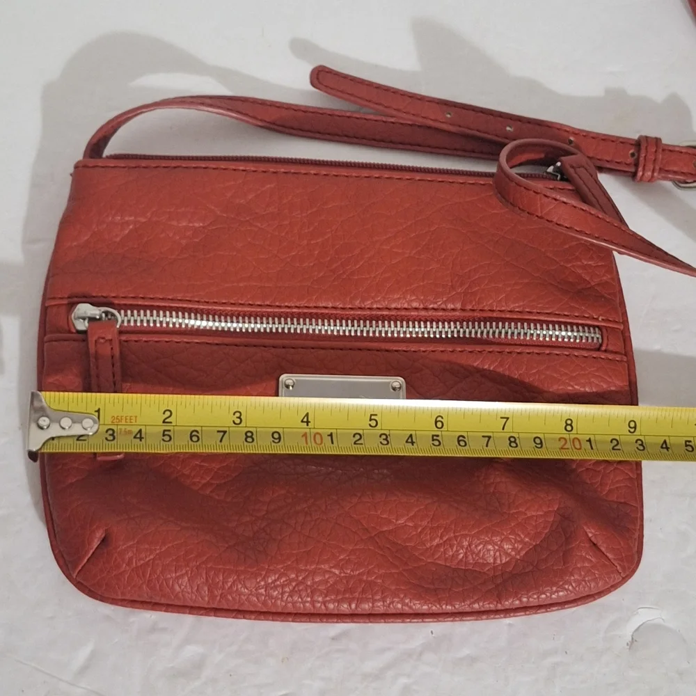 Nine West Small Faux Pebble Leather Crossbody Bag Coral Red Adjustable Strap GUC - Picture 12 of 13